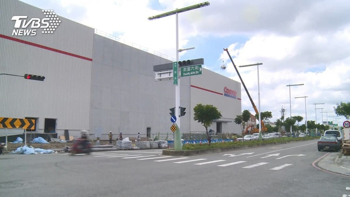 全新好市多+1!超狂「北台中店」附設加油站,還能逛新夜市 全新好市多+1!超狂「北台中店」附設加油站,還能逛新夜市