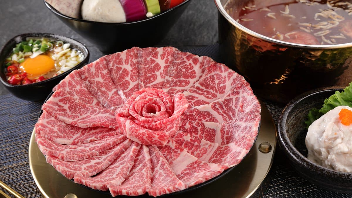 「阿泉、阿成」吃火鍋囉!對中一個字就打折,高雄老牌沙茶鍋終於進駐新竹 「阿泉、阿成」吃火鍋囉!對中一個字就打折,高雄老牌沙茶鍋終於進駐新竹