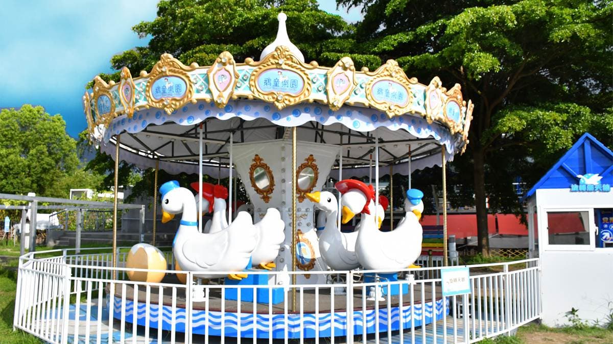 暴紅「旋轉木鵝」免門票親子樂園有新玩法,泡泡SPA、手搖船清涼一下 暴紅「旋轉木鵝」免門票親子樂園有新玩法,泡泡SPA、手搖船清涼一下