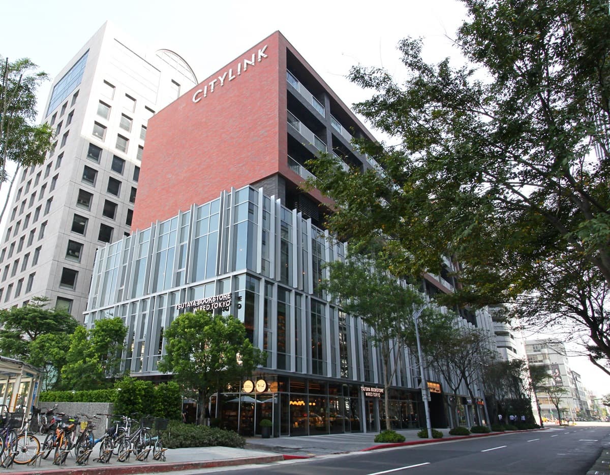 TSUTAYA BOOKSTORE蔦屋書店 松山站前店 img