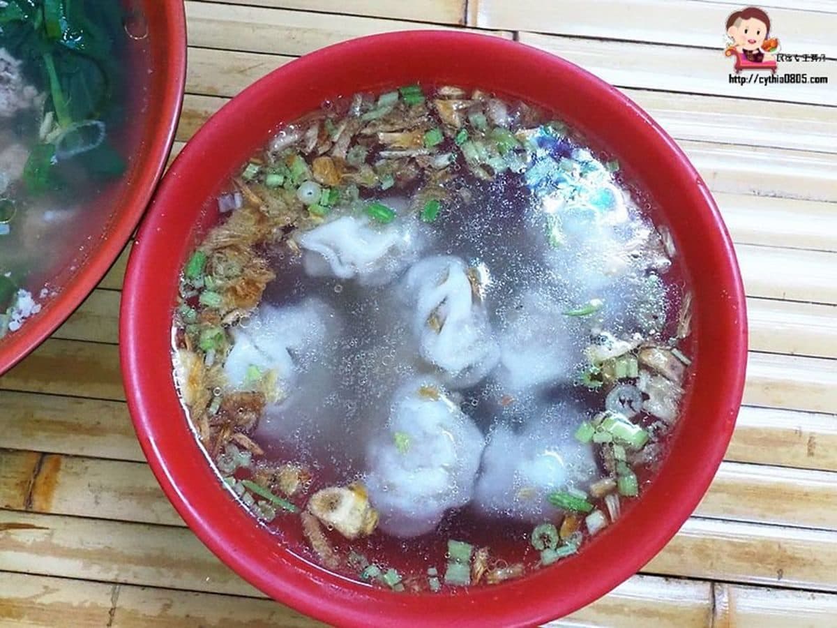隱藏版好料!青埔「海陸雙飽飯」只要150元,有滿滿燒肉、蚵仔酥 隱藏版好料!青埔「海陸雙飽飯」只要150元,有滿滿燒肉、蚵仔酥