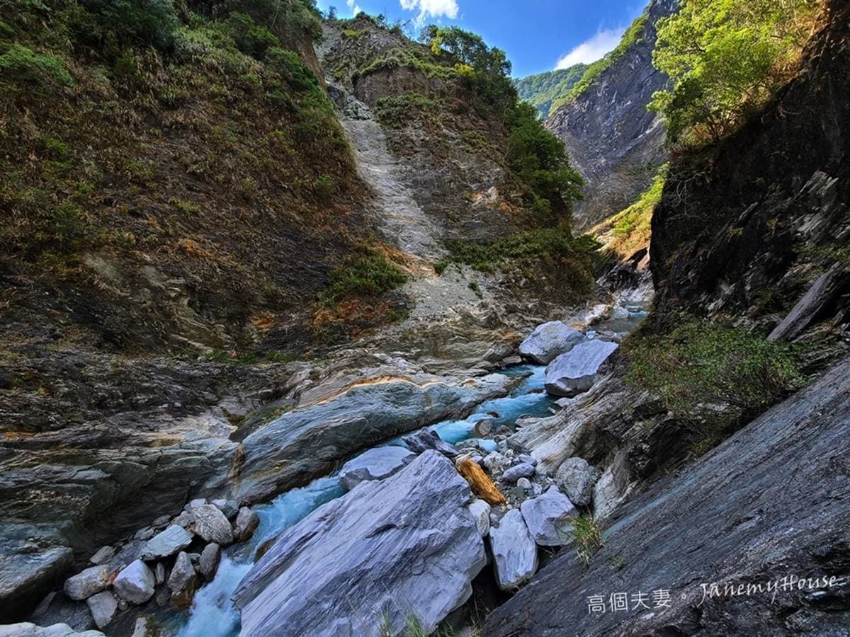 秒殺記憶體!全台9大美拍登山步道:360度海景草原、仙境瀑布 秒殺記憶體!全台9大美拍登山步道:360度海景草原、仙境瀑布