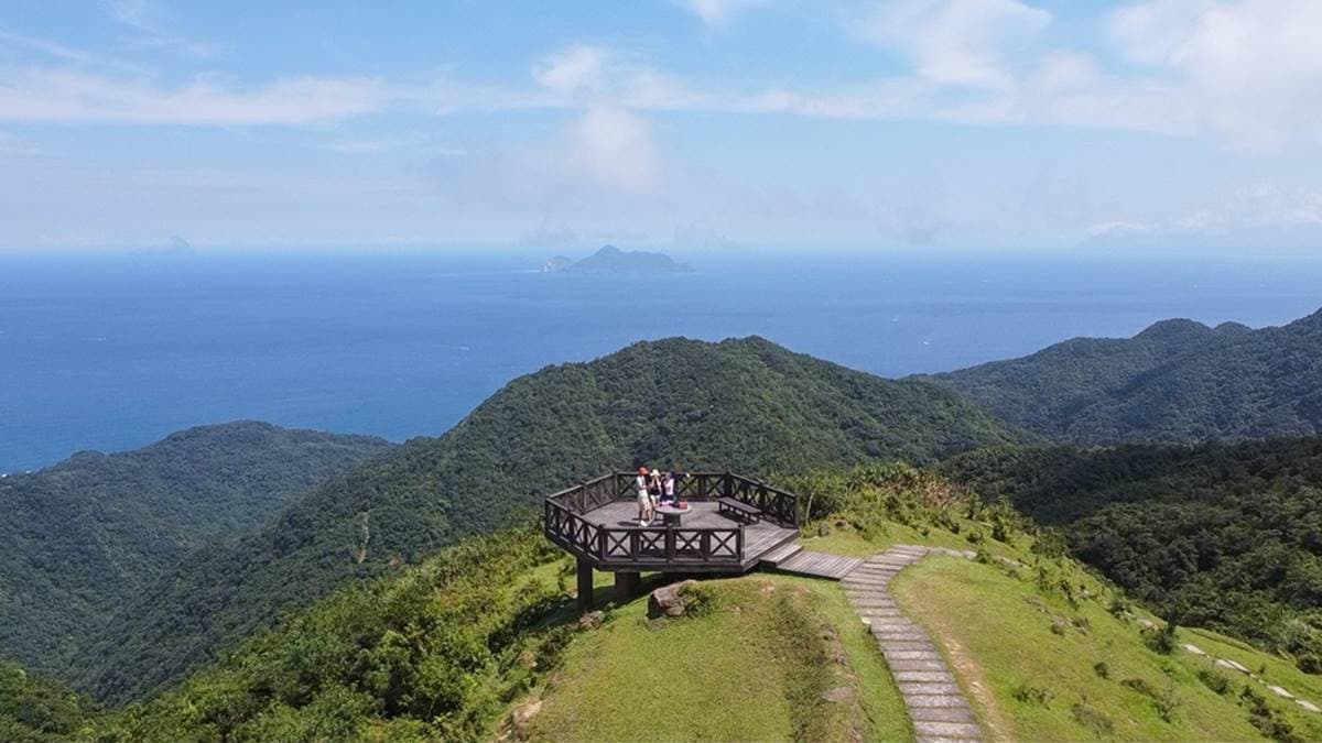秒殺記憶體!全台9大美拍登山步道:360度海景草原、仙境瀑布 秒殺記憶體!全台9大美拍登山步道:360度海景草原、仙境瀑布