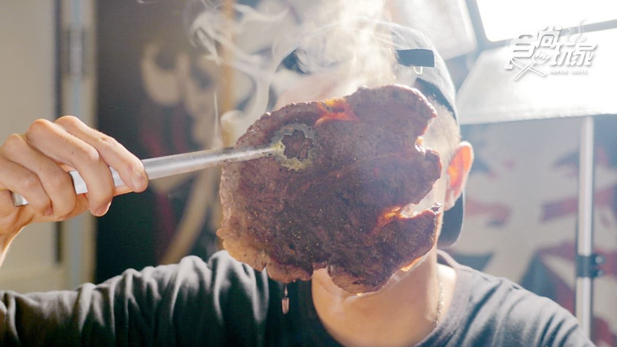 最狂牛排比臉大!中秋烤肉超高CP值4組合,扇貝、鮪魚腹都能烤 最狂牛排比臉大!中秋烤肉超高CP值4組合,扇貝、鮪魚腹都能烤