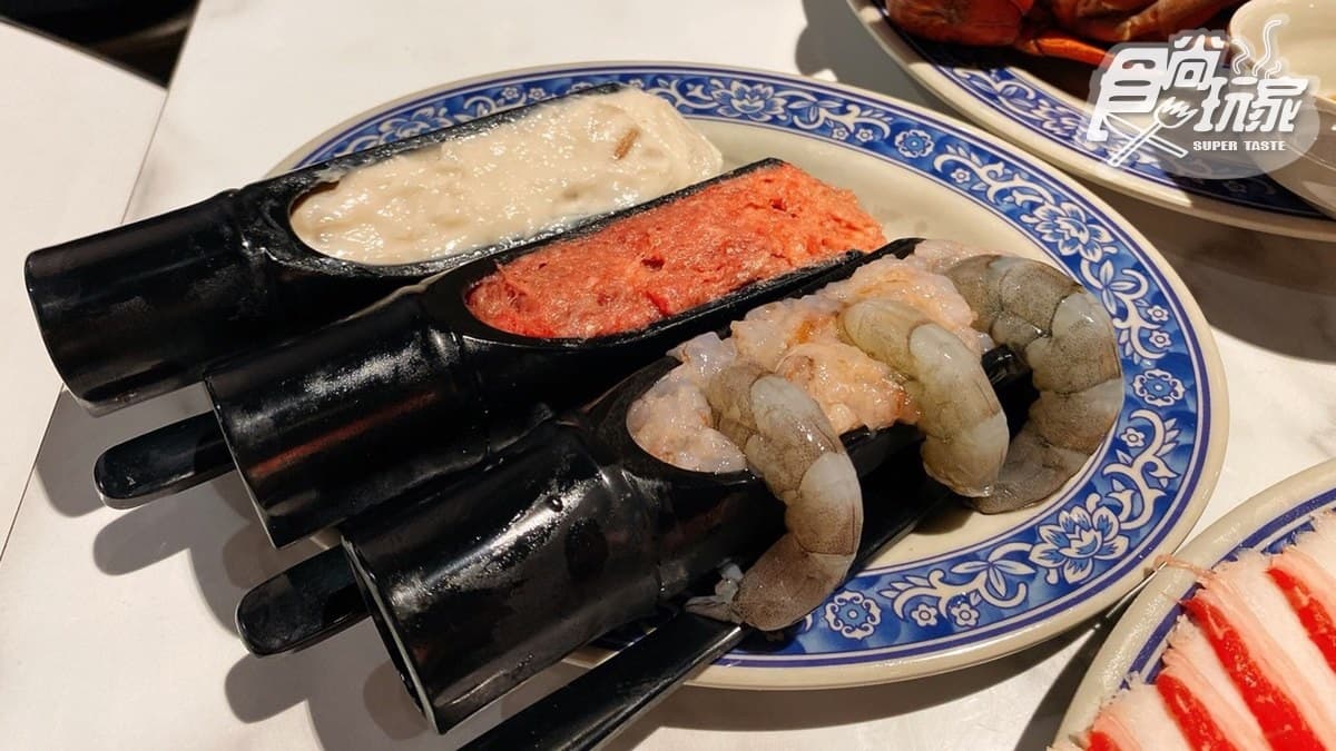 好狂!全新港式「肥牛火鍋」推香菜皮蛋+老火湯底,再祭買一送一 好狂!全新港式「肥牛火鍋」推香菜皮蛋+老火湯底,再祭買一送一