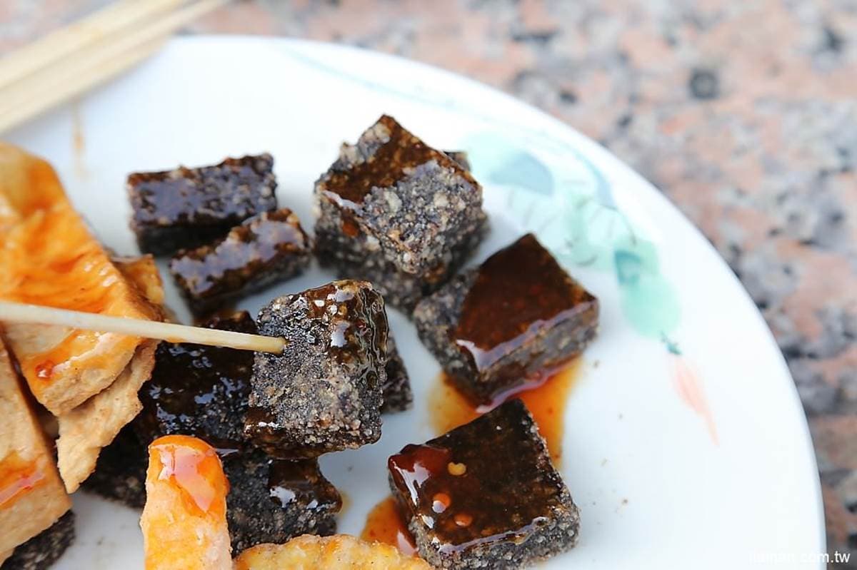 金門老饕認證!特製醬汁「炭烤雞排」超唰嘴,Q脆地瓜薯條也必點 金門老饕認證!特製醬汁「炭烤雞排」超唰嘴,Q脆地瓜薯條也必點