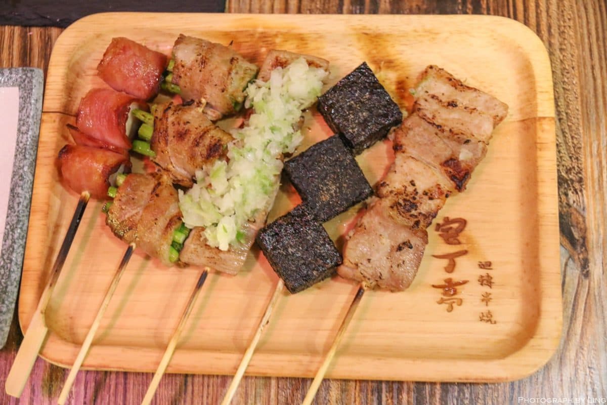 多點幾支也不怕!北、東部12家高CP值串燒,必吃豬肉捲蜜棗、爆蔥肉串 多點幾支也不怕!北、東部12家高CP值串燒,必吃豬肉捲蜜棗、爆蔥肉串