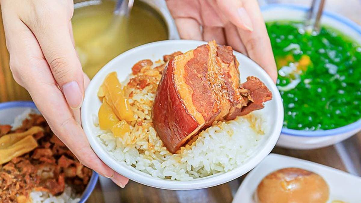 早餐新選擇!台中第二市場3間老字號:80年乾意麵、滿滿膠質滷肉飯 早餐新選擇!台中第二市場3間老字號:80年乾意麵、滿滿膠質滷肉飯