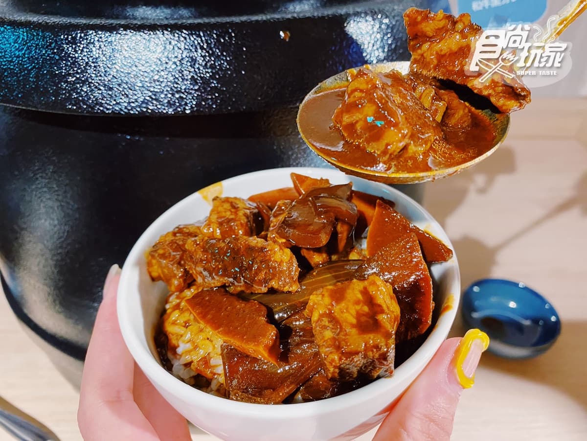 【新開店】788元和牛火鍋吃到飽!全台唯一營業17小時,爽嗑10種湯底、自助吧70種食材 【新開店】788元和牛火鍋吃到飽!全台唯一營業17小時,爽嗑10種湯底、自助吧70種食材