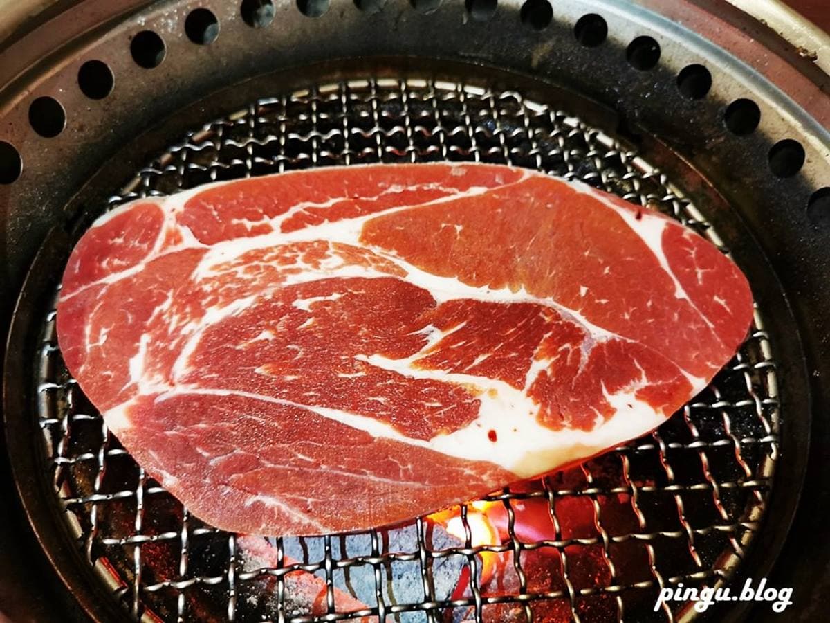 中秋放肆吃肉!全台15家高CP值燒烤吃到飽:299元任選50種食材、380元加購龍蝦 中秋放肆吃肉!全台15家高CP值燒烤吃到飽:299元任選50種食材、380元加購龍蝦