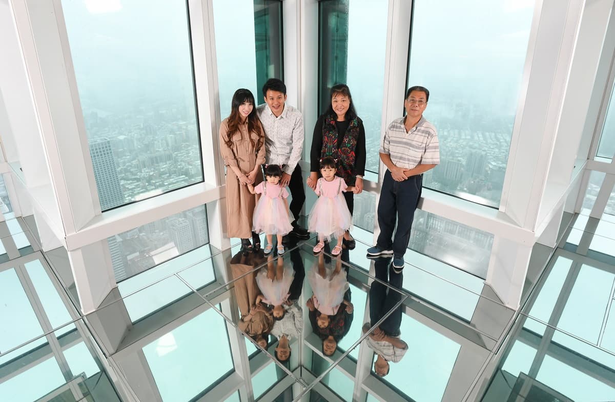 中秋帶阿嬤、老媽來!名字有花、好、月、圓,「台北101觀景台」免費入場+快速通關 中秋帶阿嬤、老媽來!名字有花、好、月、圓,「台北101觀景台」免費入場+快速通關