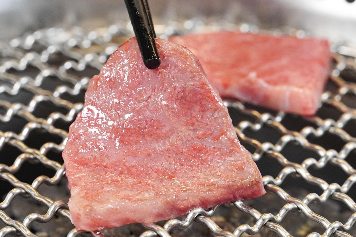 吃到飽網美燒肉店4人同行送龍蝦,壽星送A5和牛!加碼「黑松露拌飯」「黑糖蕨餅」任吃 吃到飽網美燒肉店4人同行送龍蝦,壽星送A5和牛!加碼「黑松露拌飯」「黑糖蕨餅」任吃