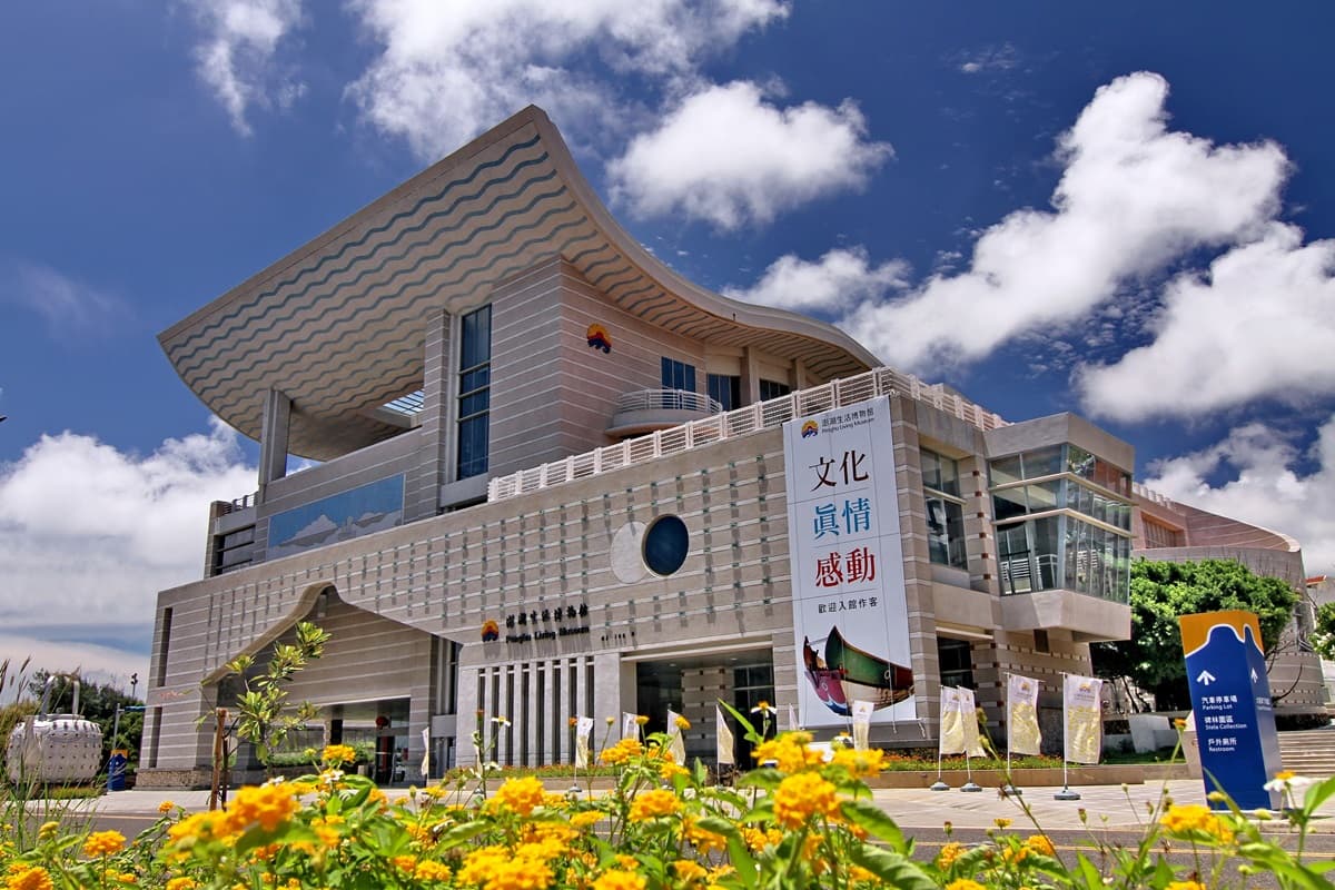 超狂飯店「買1晚送1晚」!每人每晚1600元有找,爽住墾丁、澎湖拍無邊際網美泳池 超狂飯店「買1晚送1晚」!每人每晚1600元有找,爽住墾丁、澎湖拍無邊際網美泳池