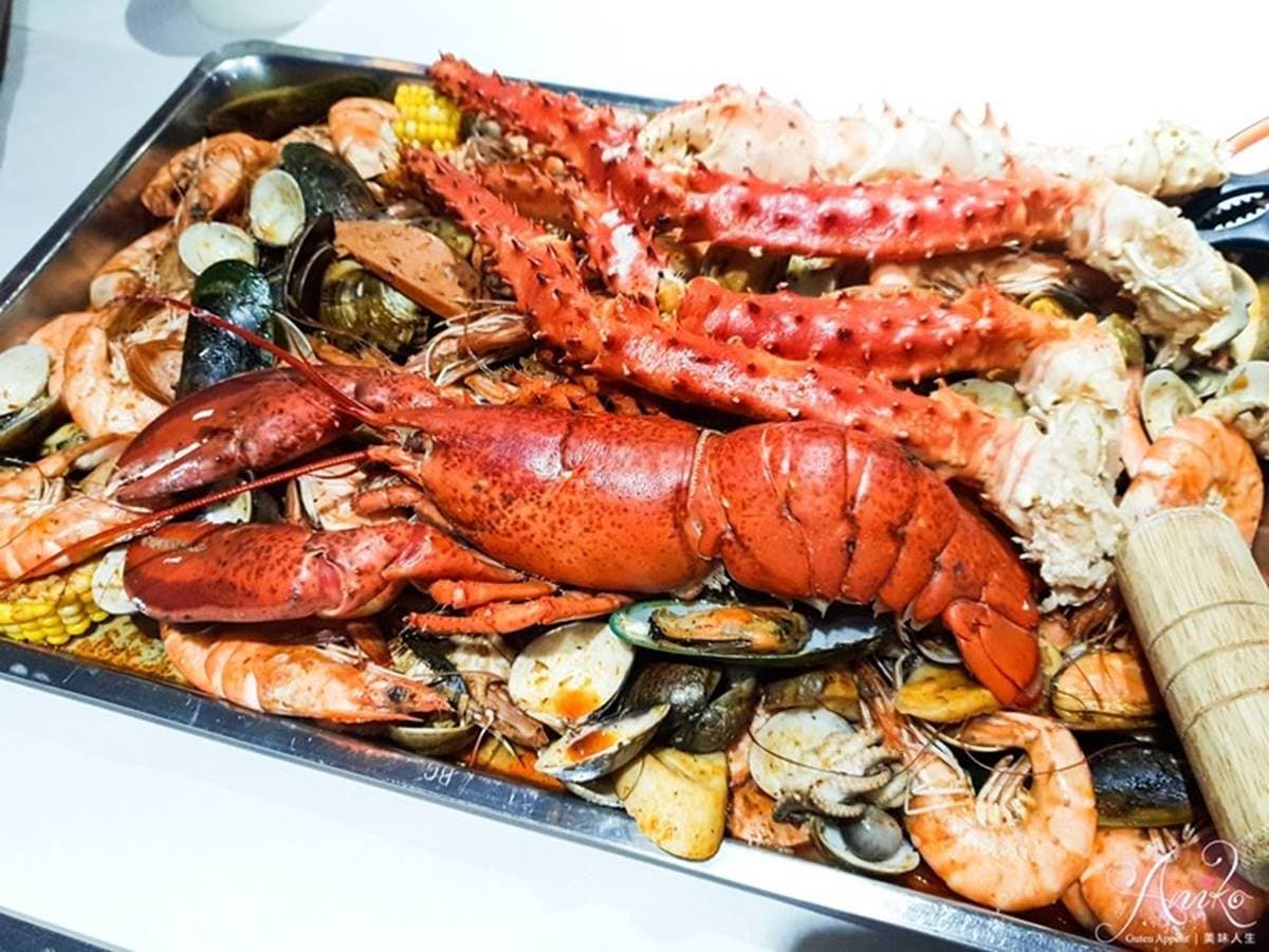 吃到痛風也甘願!北中南17間浮誇系海鮮料理:整隻龍蝦炒飯、滿料鮮牡蠣火鍋 吃到痛風也甘願!北中南17間浮誇系海鮮料理:整隻龍蝦炒飯、滿料鮮牡蠣火鍋
