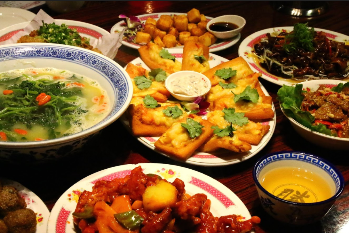 冰火菠蘿油、燒鵝瀨粉、流沙奶黃包,光看就好想吃,那些念念不忘的香港味 冰火菠蘿油、燒鵝瀨粉、流沙奶黃包,光看就好想吃,那些念念不忘的香港味