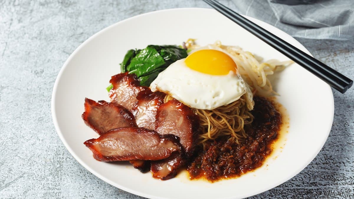 【新開店】呼叫港點控!全新港飲「荷李活茶街」開張,邪惡西多士、獨家叉燒XO撈麵必點 【新開店】呼叫港點控!全新港飲「荷李活茶街」開張,邪惡西多士、獨家叉燒XO撈麵必點