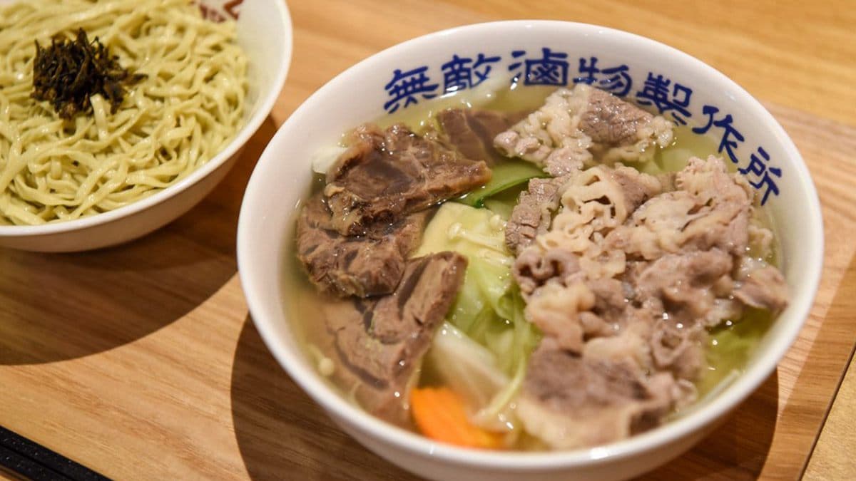 【食尚首播】日式屋台偽出國!全台首創室內美食攤餐廳,串燒、火鍋、滷物一次滿足 【食尚首播】日式屋台偽出國!全台首創室內美食攤餐廳,串燒、火鍋、滷物一次滿足