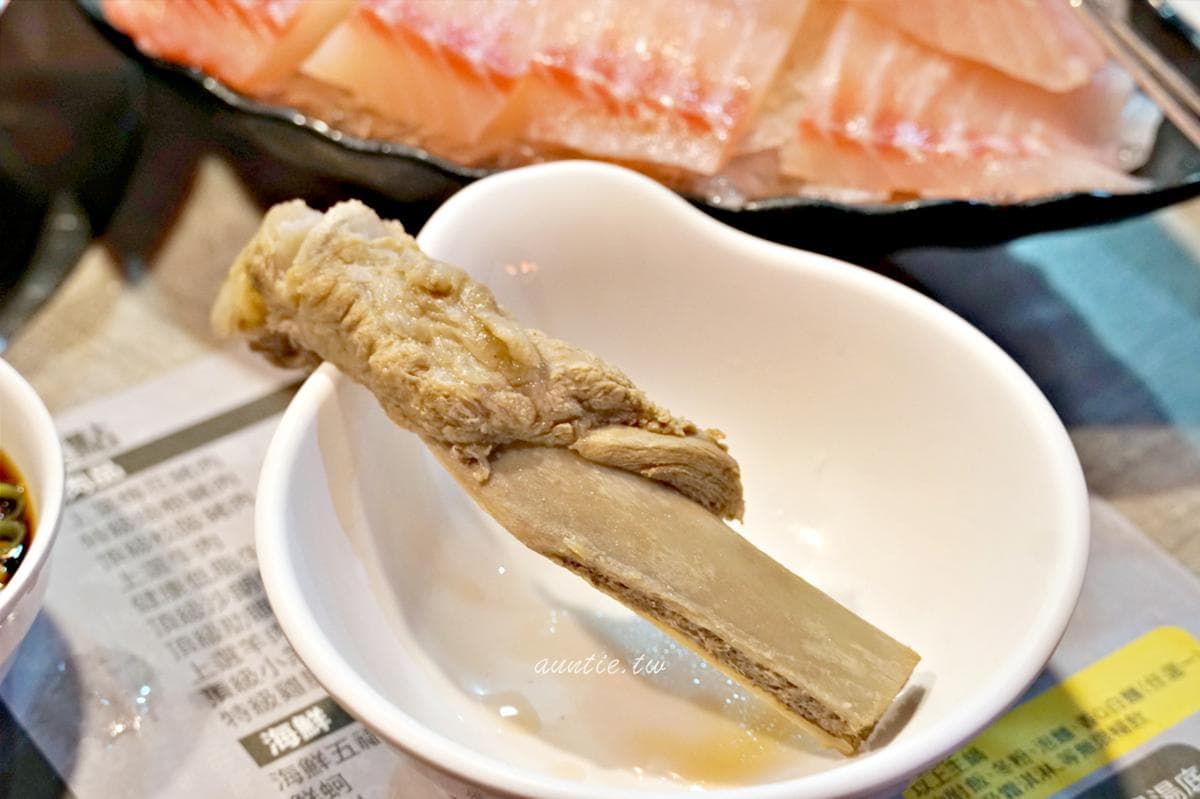 天冷就是要吃鍋!北部10家特殊口味鍋物:大蒜味噌、瑤柱響螺卜卜蜆、香菜皮蛋 天冷就是要吃鍋!北部10家特殊口味鍋物:大蒜味噌、瑤柱響螺卜卜蜆、香菜皮蛋