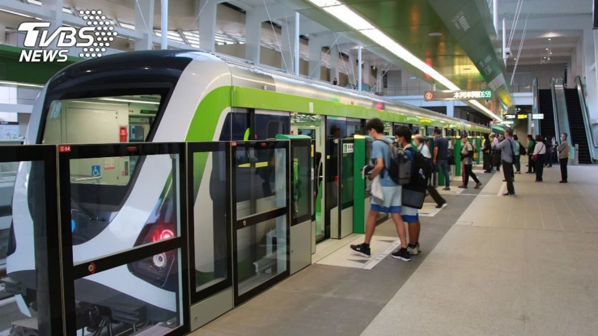 台中人歡呼!「台中捷運」確定3月底試營運,憑「這個」免費搭乘 台中人歡呼!「台中捷運」確定3月底試營運,憑「這個」免費搭乘