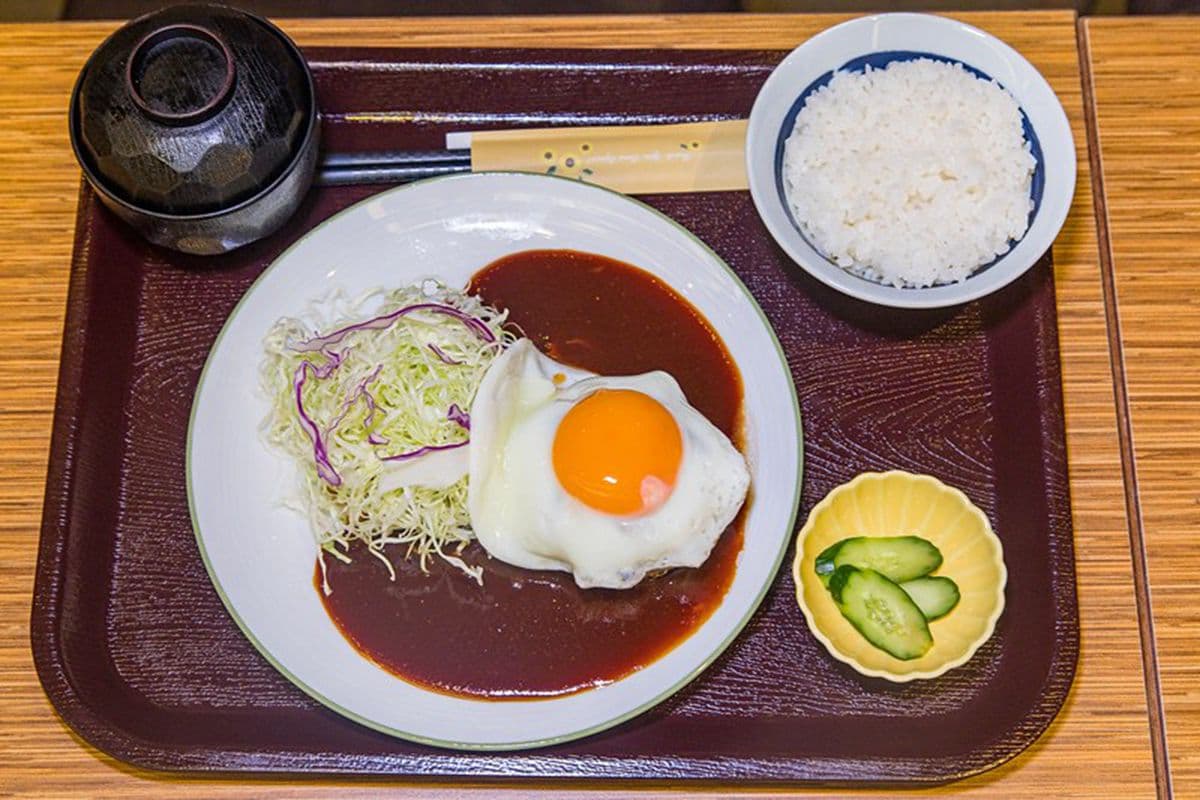 【新開店】名古屋料理桃園吃得到!純豬肉漢堡排有滿滿肉汁,再搭蛋黃瀑布超邪惡 【新開店】名古屋料理桃園吃得到!純豬肉漢堡排有滿滿肉汁,再搭蛋黃瀑布超邪惡
