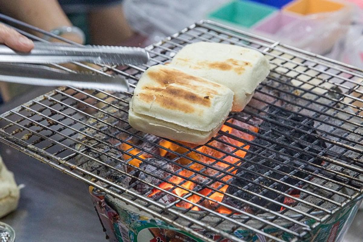 東港美食攻略!14家精選:黑鮪魚生魚片、平價海鮮餐廳、滿料飯湯 東港美食攻略!14家精選:黑鮪魚生魚片、平價海鮮餐廳、滿料飯湯