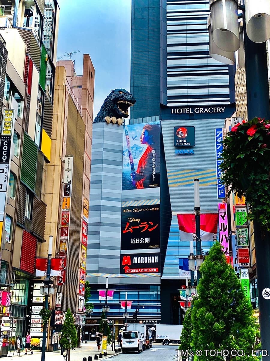 一秒飛到新宿!台北「哥吉拉飯店」這時開幕,巨型「恐龍頭」忠孝東路就可拍 一秒飛到新宿!台北「哥吉拉飯店」這時開幕,巨型「恐龍頭」忠孝東路就可拍
