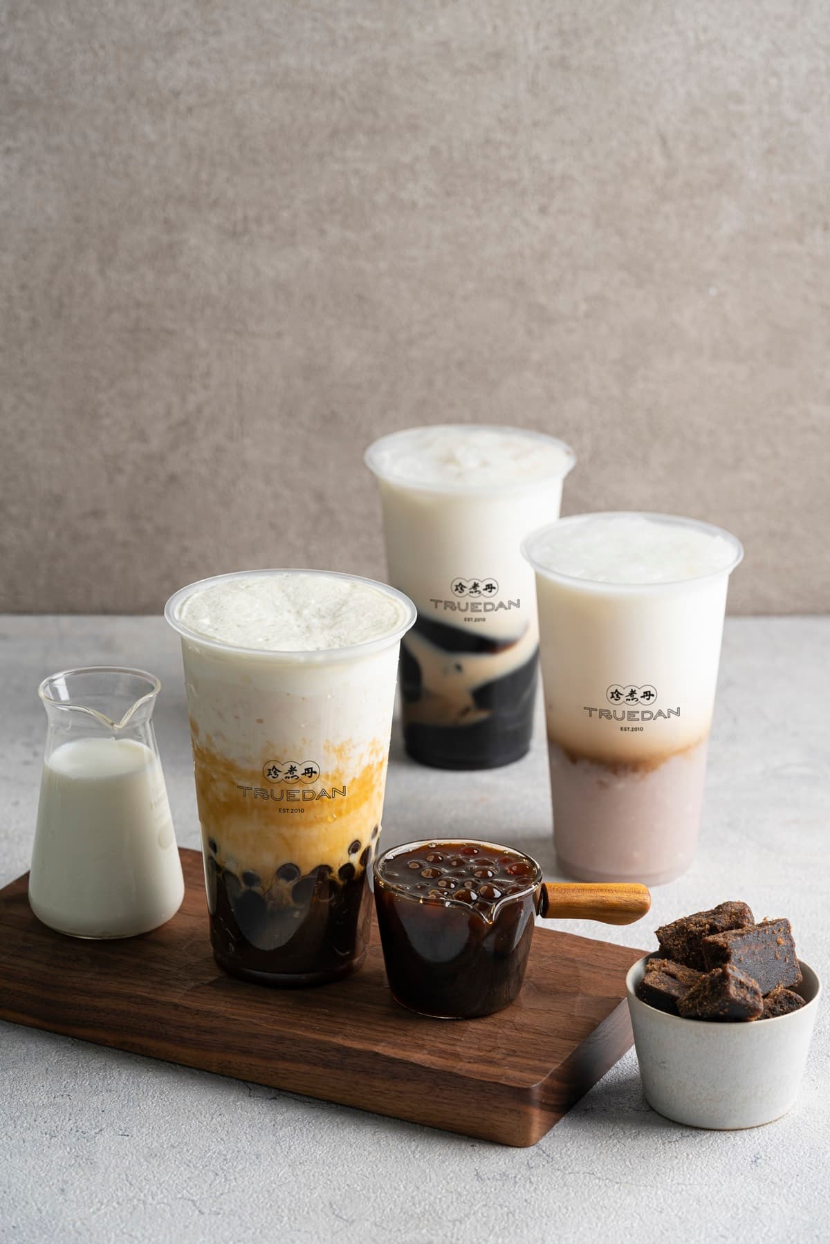 超過25款人氣飲品!珍煮丹超狂「買一送一」這天限定,黑糖珍奶、芋頭控燒仙草都要喝 超過25款人氣飲品!珍煮丹超狂「買一送一」這天限定,黑糖珍奶、芋頭控燒仙草都要喝