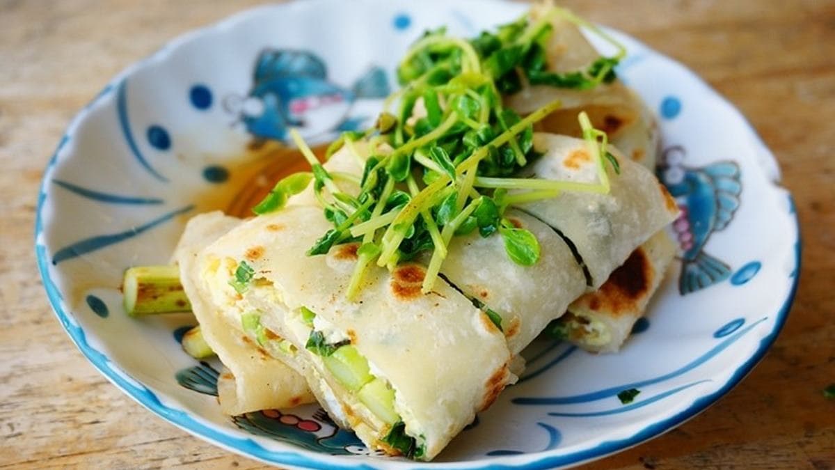 早餐控快收!板橋老字號「蛋餅王」超過30種口味,栗子地瓜、蘆筍、雙菇隨你挑 早餐控快收!板橋老字號「蛋餅王」超過30種口味,栗子地瓜、蘆筍、雙菇隨你挑