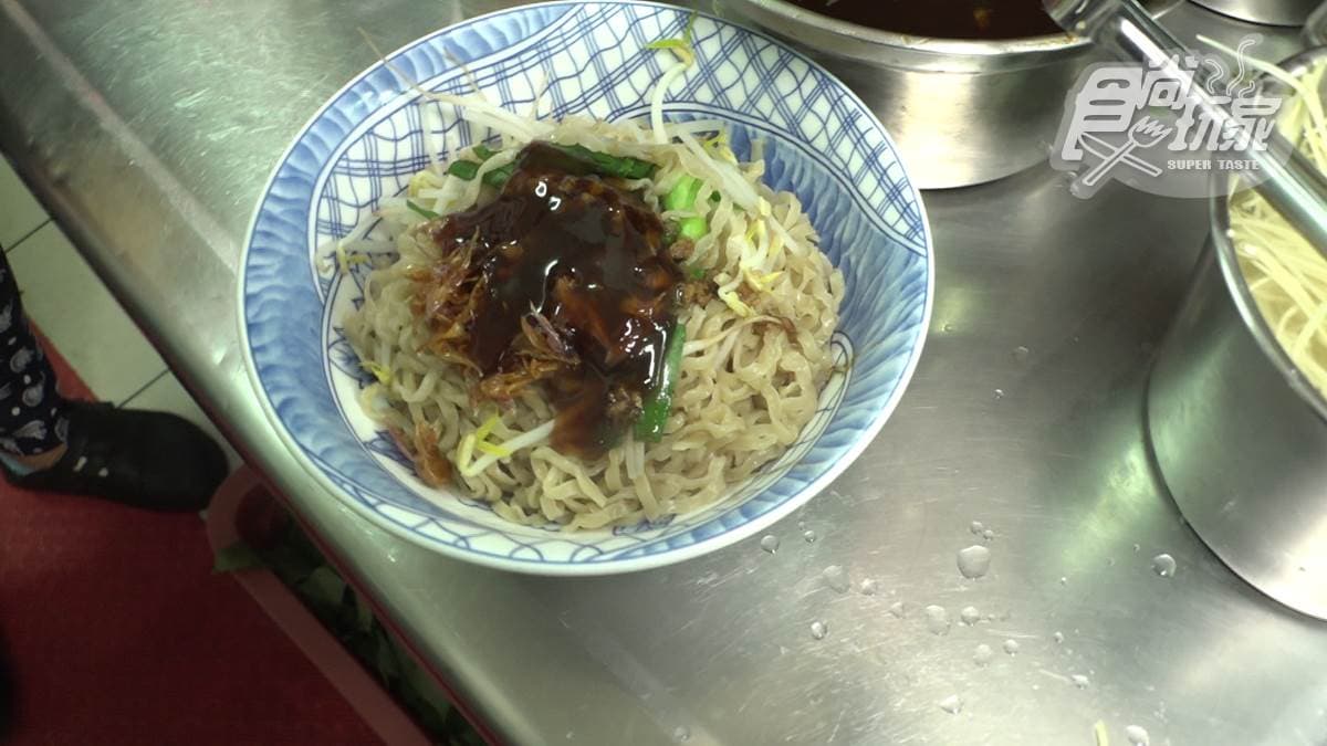 固湯頭切仔麵
