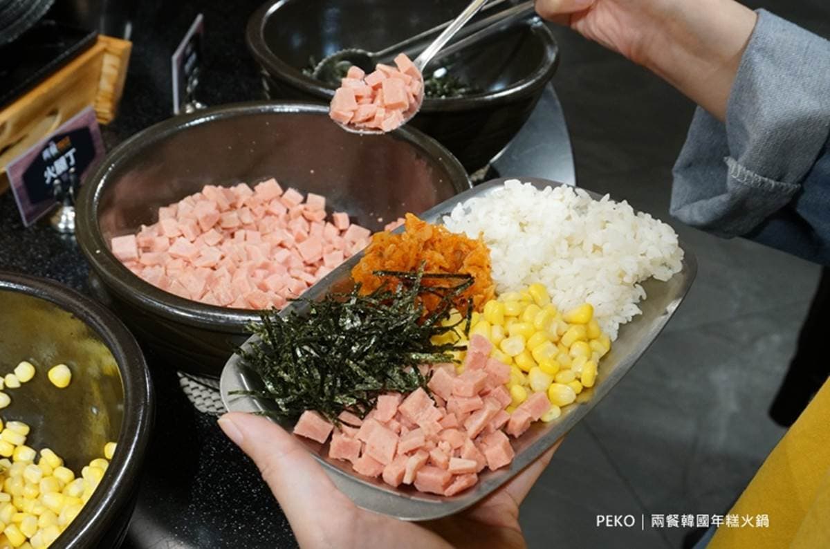 299元吃到飽!人氣韓式火鍋爽嗑炸雞、魚板、6款年糕,加碼3種隱藏版吃法 299元吃到飽!人氣韓式火鍋爽嗑炸雞、魚板、6款年糕,加碼3種隱藏版吃法