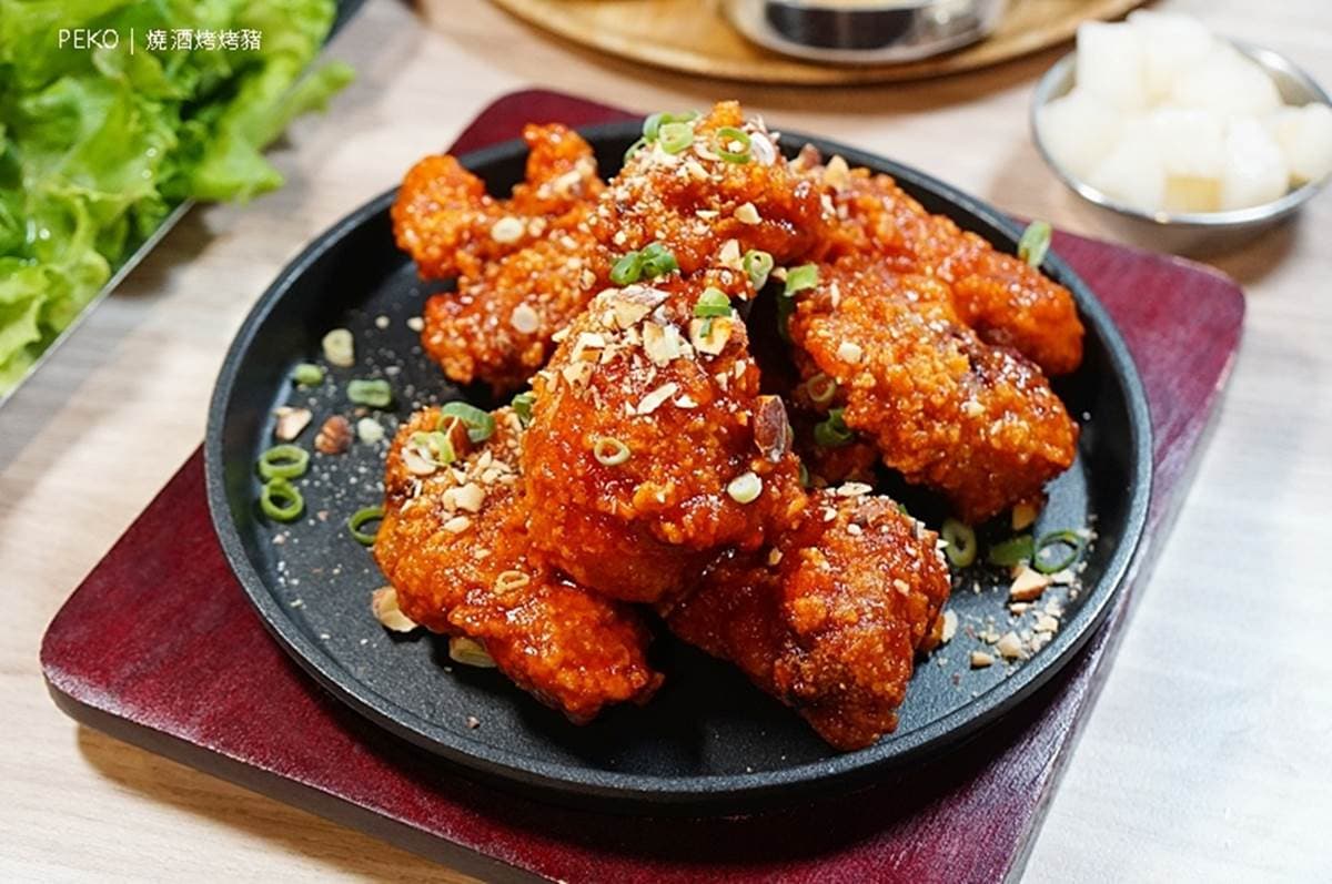 動口就好!全新韓式烤肉全程代烤,「懶得想就點這一盤」一次嘗3種高檔豬 動口就好!全新韓式烤肉全程代烤,「懶得想就點這一盤」一次嘗3種高檔豬