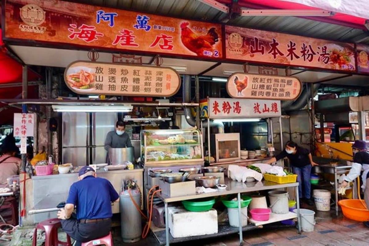 老台北人的美食街!大稻埕慈聖宮廟前先吃這13攤:白種元激推豬腳、一甲子汆燙魷魚 老台北人的美食街!大稻埕慈聖宮廟前先吃這13攤:白種元激推豬腳、一甲子汆燙魷魚