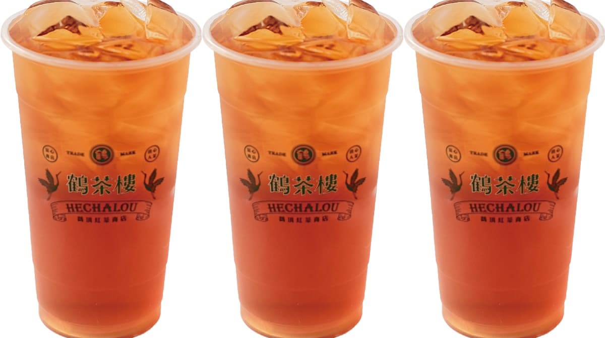 首賣日中、大杯「通通半價」!鶴茶樓全新「藝伎紅茶+那堤」,喝得到水蜜桃果香 首賣日中、大杯「通通半價」!鶴茶樓全新「藝伎紅茶+那堤」,喝得到水蜜桃果香