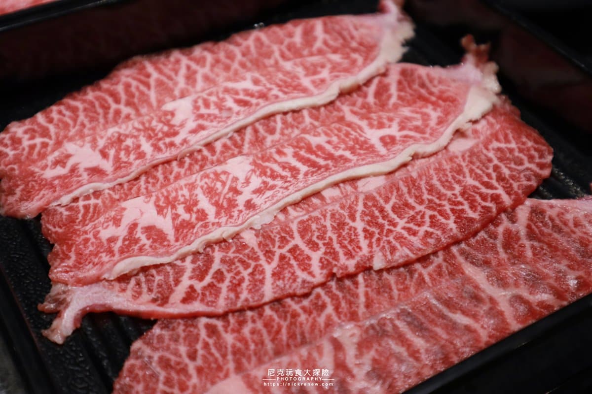 大胃王快收!866元火鍋吃到飽有「澳洲和牛」,加點手臂長「波士頓龍蝦」只要680元 大胃王快收!866元火鍋吃到飽有「澳洲和牛」,加點手臂長「波士頓龍蝦」只要680元