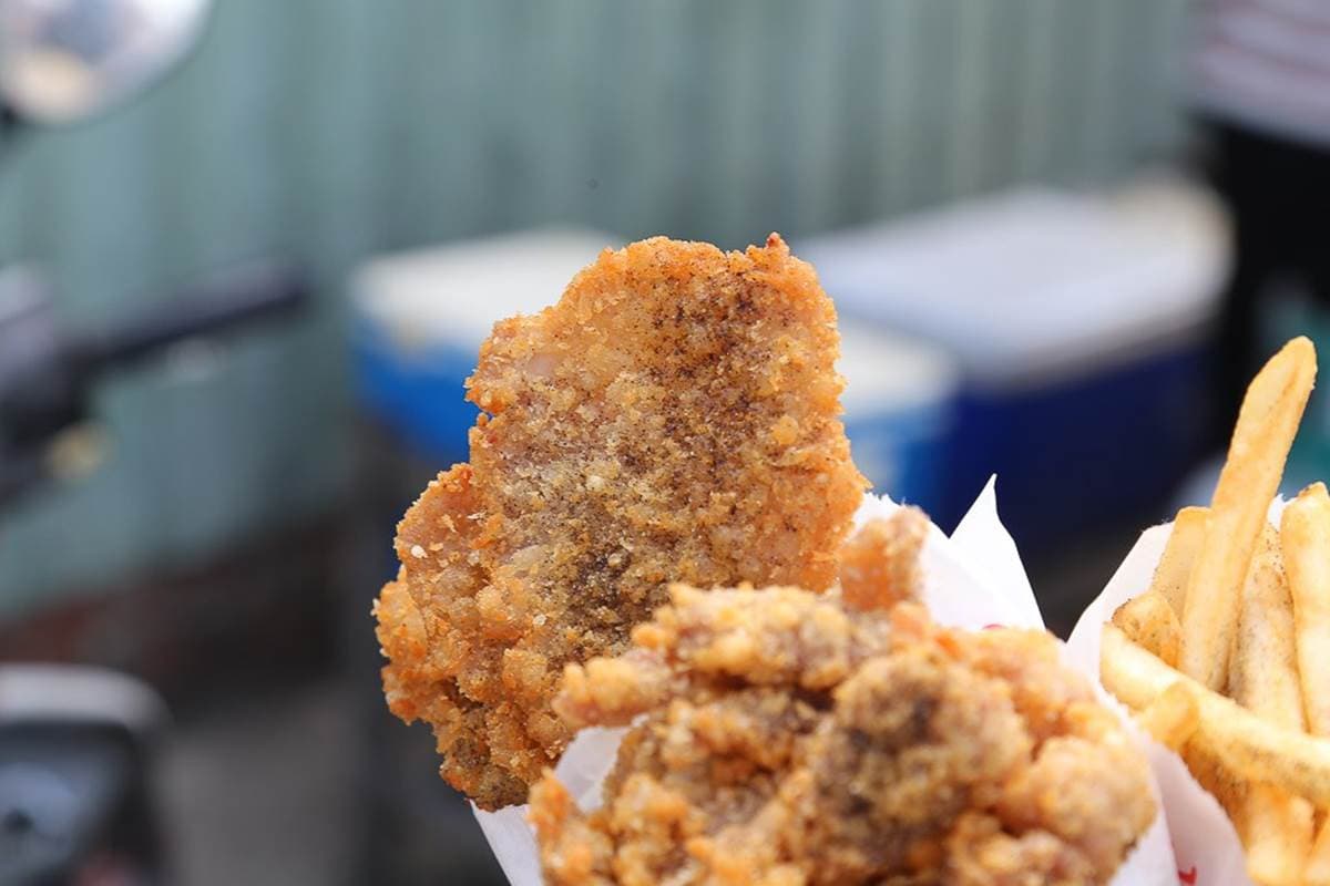 灣裡人才知!老字號無名小攤「炸肉排」只要10元,必點招牌香酥脆肉超唰嘴 灣裡人才知!老字號無名小攤「炸肉排」只要10元,必點招牌香酥脆肉超唰嘴