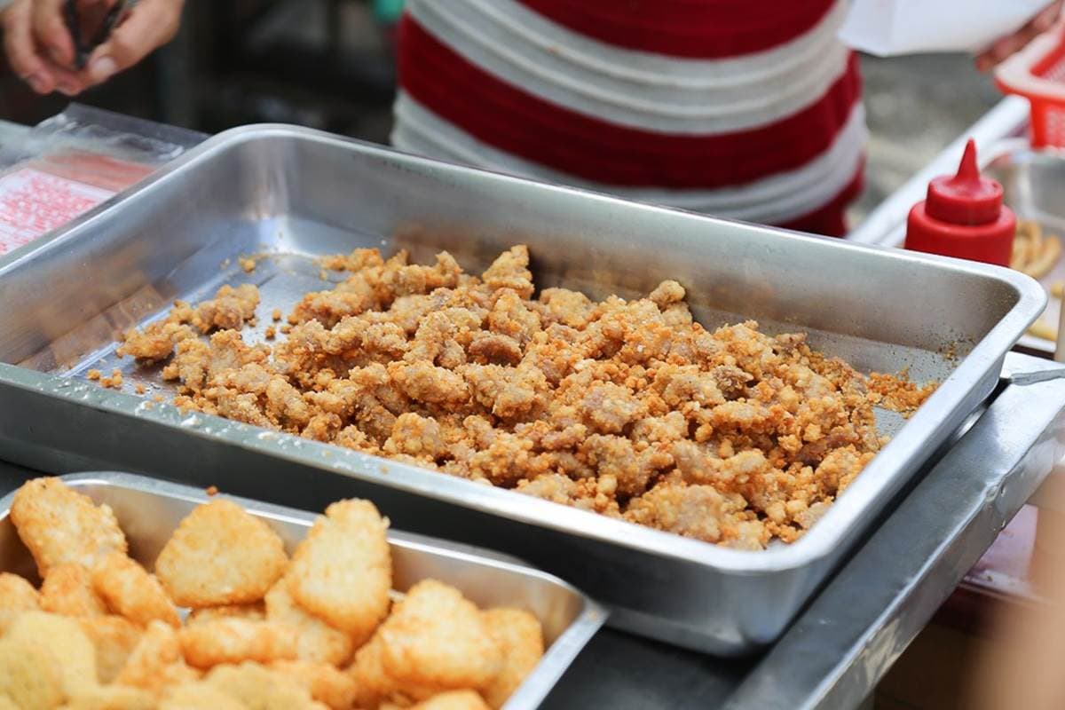 灣裡人才知!老字號無名小攤「炸肉排」只要10元,必點招牌香酥脆肉超唰嘴 灣裡人才知!老字號無名小攤「炸肉排」只要10元,必點招牌香酥脆肉超唰嘴