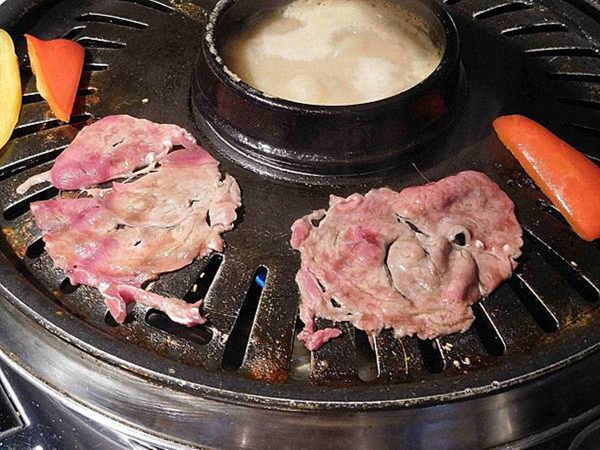 吃過會上癮!台北最強韓式燒烤吃到飽不到400元,必點麻藥飯捲、噗坑巴 吃過會上癮!台北最強韓式燒烤吃到飽不到400元,必點麻藥飯捲、噗坑巴