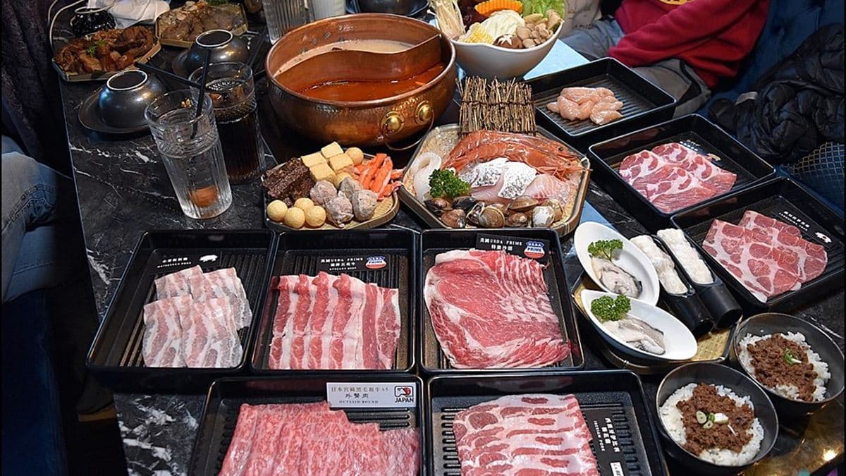CP值超高!信義區鍋物日本A5和牛、伊比利豬、天使紅蝦通通吃到飽,還能賞101夜景