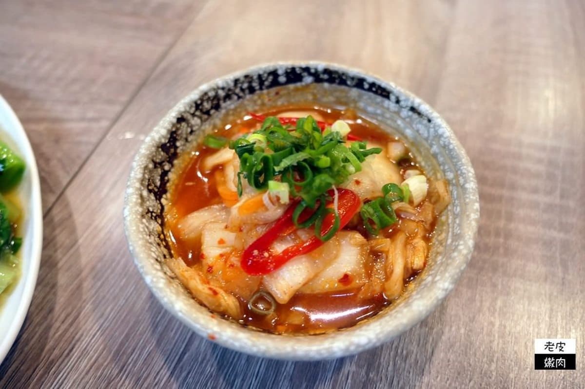 當天現宰現煮!桃園古早味煙燻鵝肉價格透明超安心,招牌切仔麵鵝骨熬湯無味精 當天現宰現煮!桃園古早味煙燻鵝肉價格透明超安心,招牌切仔麵鵝骨熬湯無味精