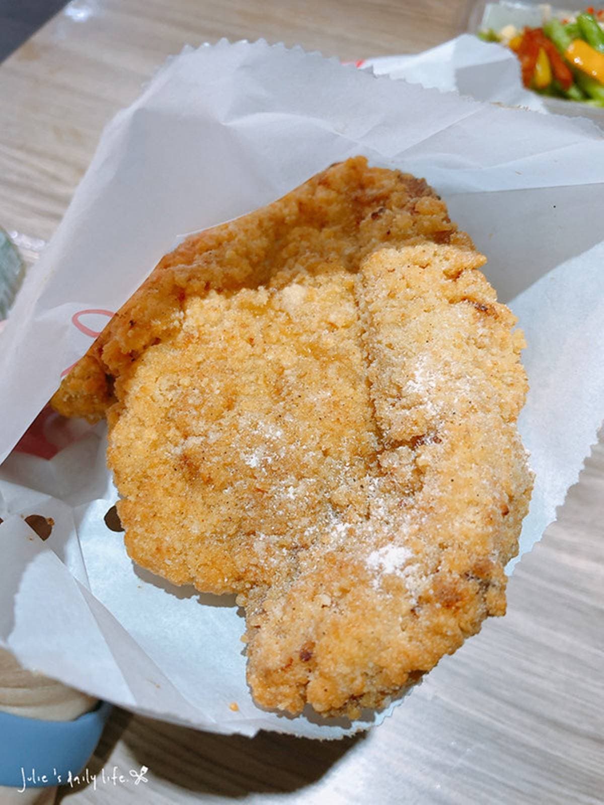 比臉大雞排只要50元!板橋複合式炸物像一間熱炒店,想吃泡菜青木瓜通通有 比臉大雞排只要50元!板橋複合式炸物像一間熱炒店,想吃泡菜青木瓜通通有