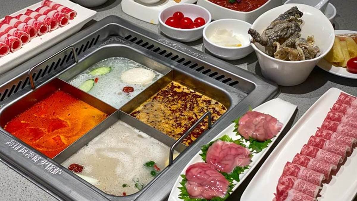 台南超有哏火鍋!四宮格湯底煮四川酥肉、豬腦花,還能看撈麵秀、變臉秀