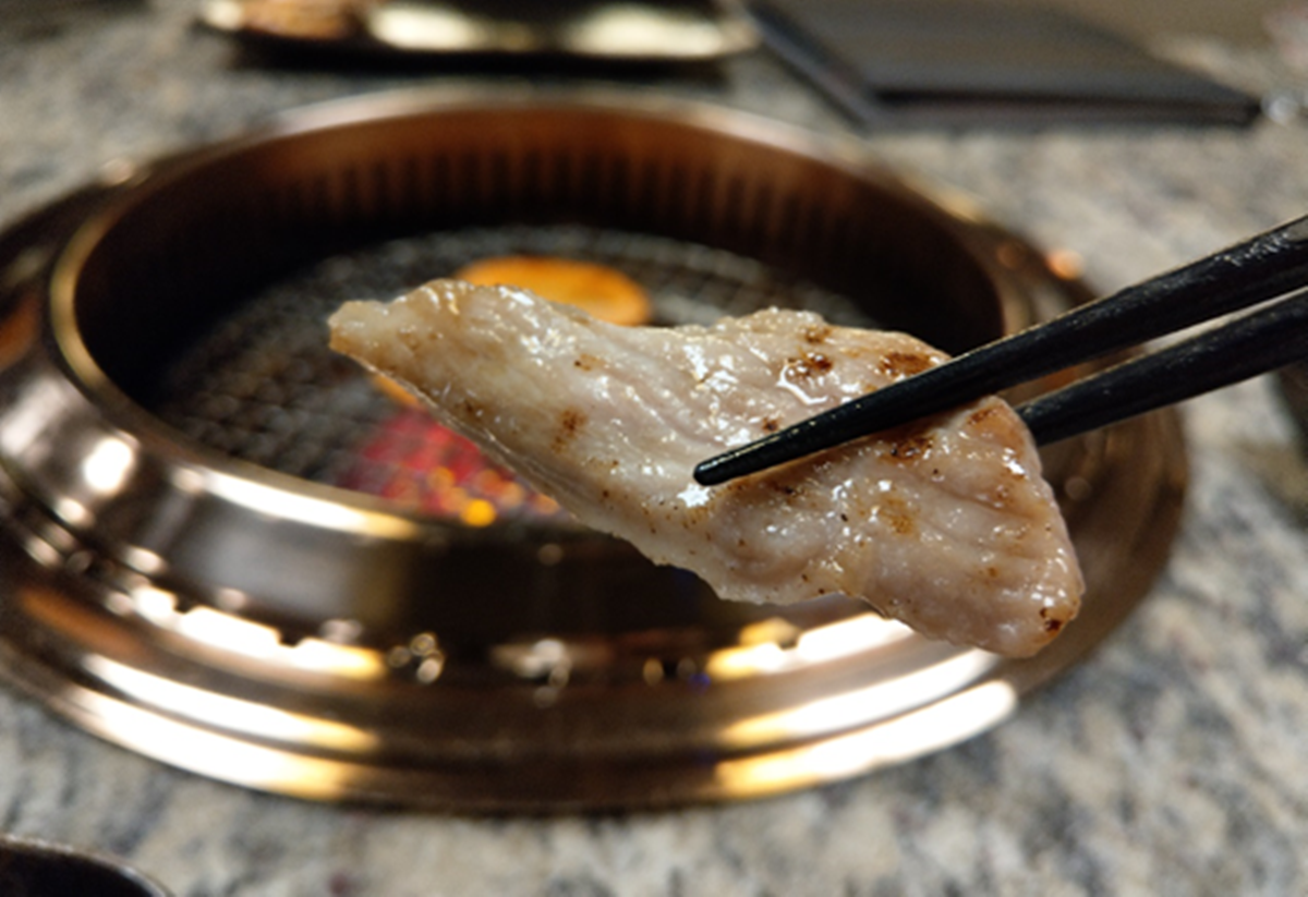 全台僅此一家!日本空運厲害燒肉「黑毛和牛」好吃到想哭,「Prime牛小排」口感像棉花糖 全台僅此一家!日本空運厲害燒肉「黑毛和牛」好吃到想哭,「Prime牛小排」口感像棉花糖