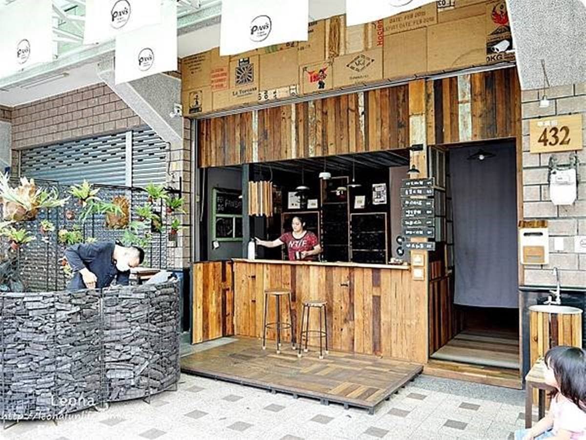 台中下午茶新選!炭火烤餅招牌口味吃得到「中藥」香,喔爸醬餅包「花枝丸」超有哏 台中下午茶新選!炭火烤餅招牌口味吃得到「中藥」香,喔爸醬餅包「花枝丸」超有哏