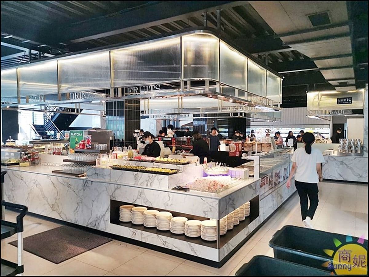 爽嗑200種食材!老字號火鍋有「飯店級Buffet」,日料、港點、哈根達斯通通吃到飽 爽嗑200種食材!老字號火鍋有「飯店級Buffet」,日料、港點、哈根達斯通通吃到飽