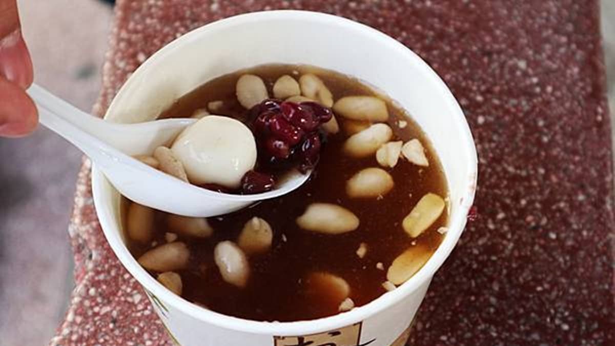 彰化市下廍里榕樹下粉圓豆花