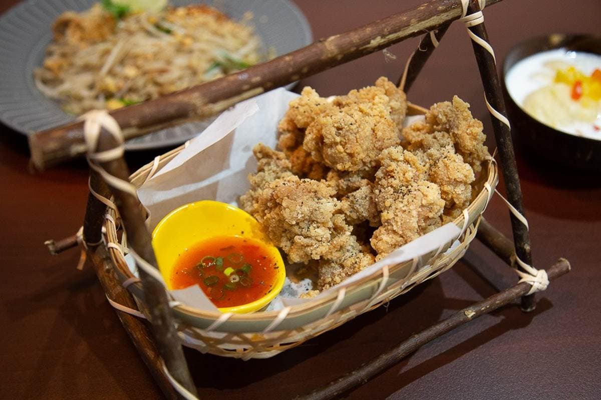 在地人才知!台南隱藏版平價泰菜超開胃,打拋牛、蝦醬高麗菜都是白飯小偷 在地人才知!台南隱藏版平價泰菜超開胃,打拋牛、蝦醬高麗菜都是白飯小偷