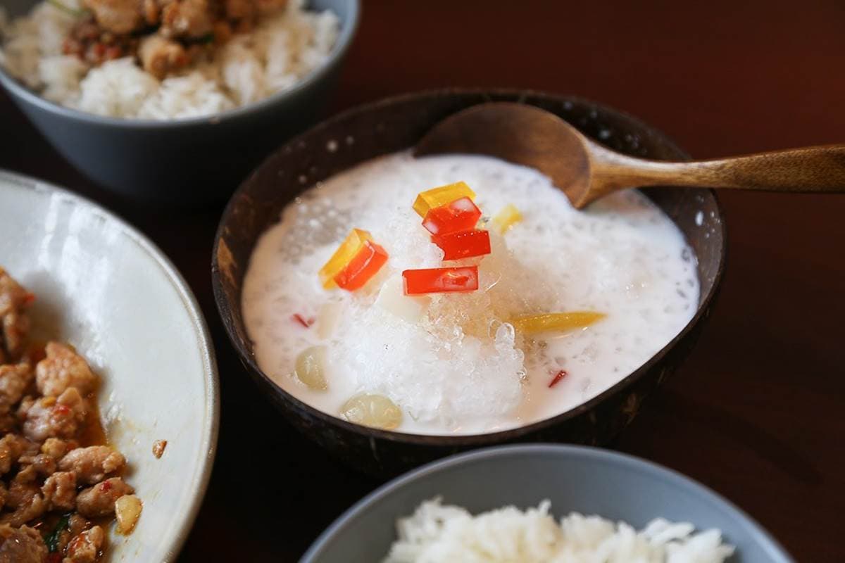 在地人才知!台南隱藏版平價泰菜超開胃,打拋牛、蝦醬高麗菜都是白飯小偷 在地人才知!台南隱藏版平價泰菜超開胃,打拋牛、蝦醬高麗菜都是白飯小偷