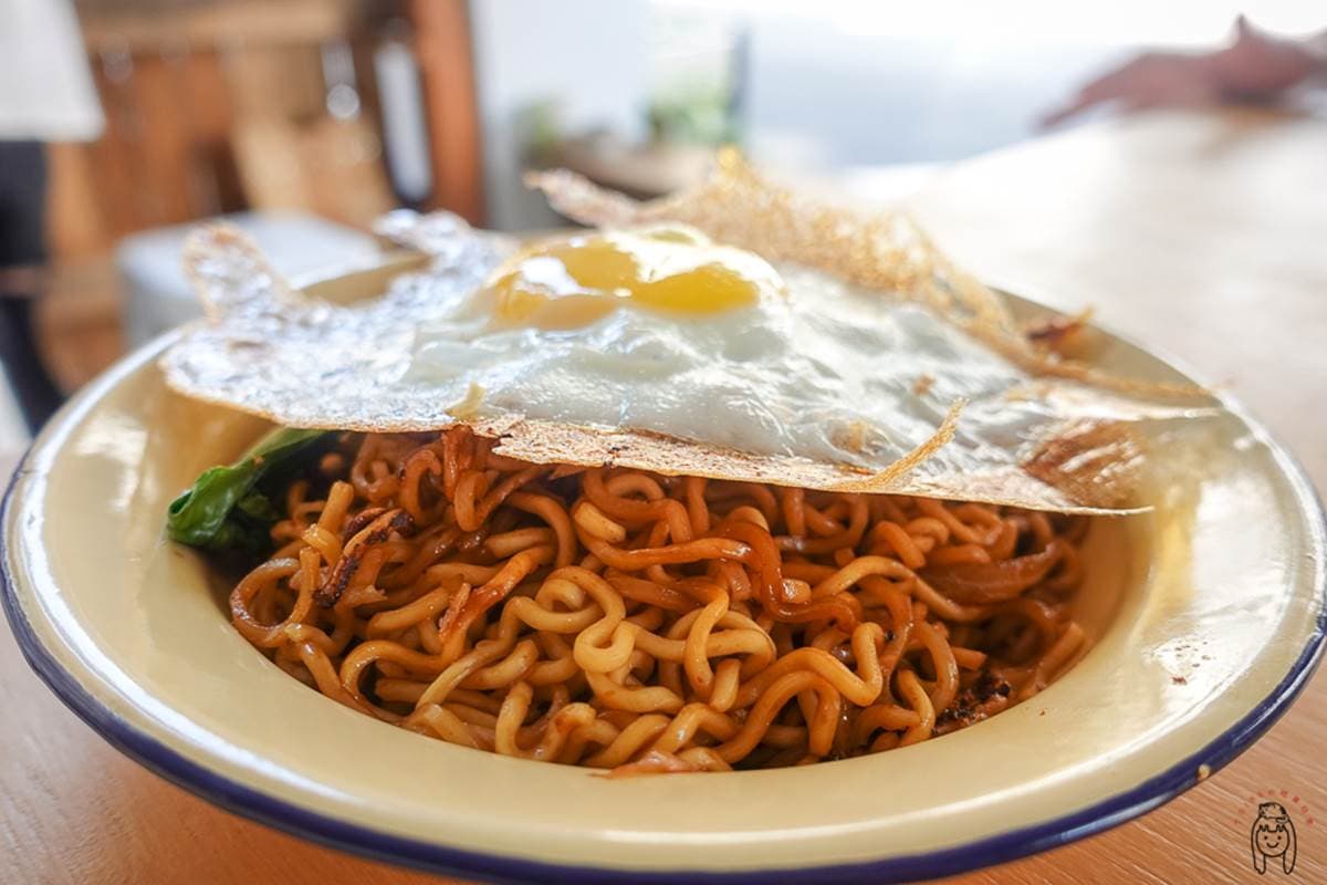 台南超吸睛南洋美食店!必吃印尼炒泡麵、咖椰吐司,搭「冰淇淋泰紅」更對味 台南超吸睛南洋美食店!必吃印尼炒泡麵、咖椰吐司,搭「冰淇淋泰紅」更對味