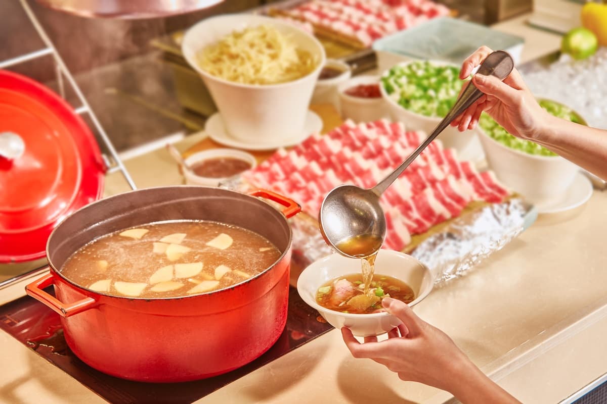 3大飯店小孩「免費吃到飽」!最大到12歲都不用錢,還能「爽抓一把零食」免費帶回家 3大飯店小孩「免費吃到飽」!最大到12歲都不用錢,還能「爽抓一把零食」免費帶回家