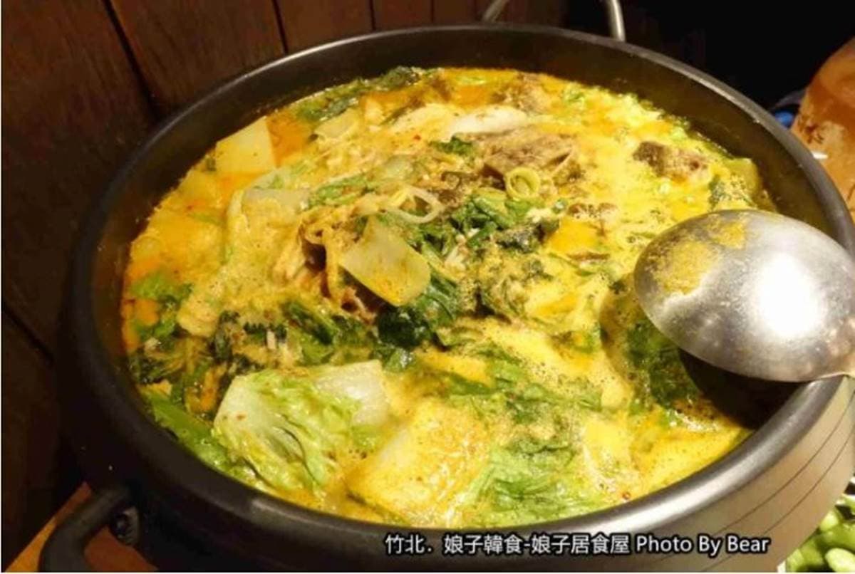 懶人輕鬆吃!韓式料理店有專人代烤,必點獨特「8色豬五花」:人蔘、松葉、大醬 懶人輕鬆吃!韓式料理店有專人代烤,必點獨特「8色豬五花」:人蔘、松葉、大醬